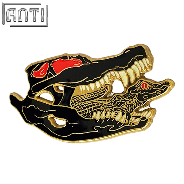 Custom Cartoon Black Cute Little Crocodile Pin Horrible Monster Head Gold Metal Hard Enamel Badge Make An Enamel Pin For Gift