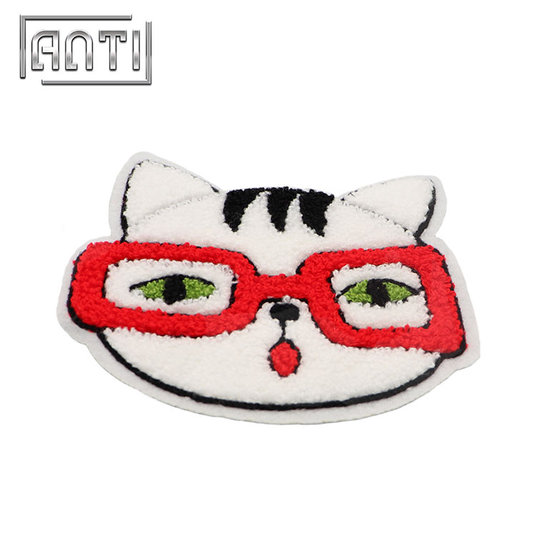 Animal Cat Embroidered Patches Towel Embroidery Patch for Coats Chenille Patches 