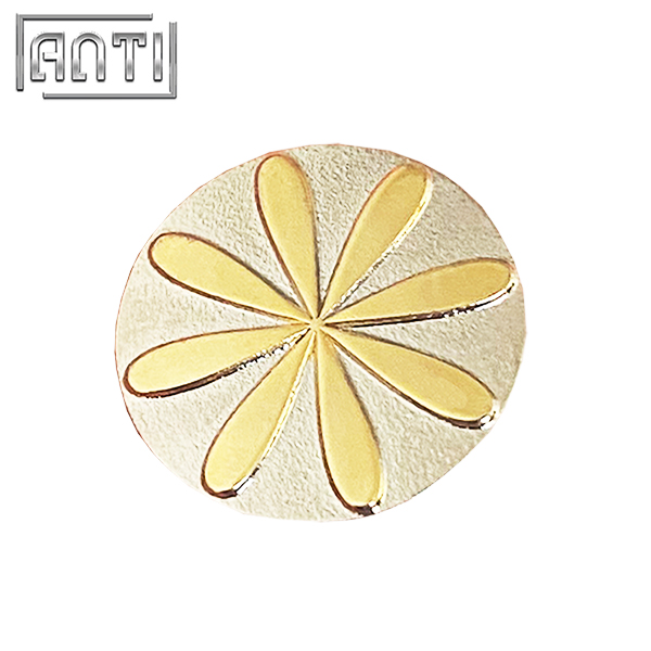 Custom Round Chrysanthemum Die Cast Gold Metal Soft Enamel Zinc Alloy Lapel Pin For Girls Gift