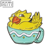 Wholesale Manufacturer yellow and blue Cartoon shape animal birdie soft enamel black nickel Lapel Pin