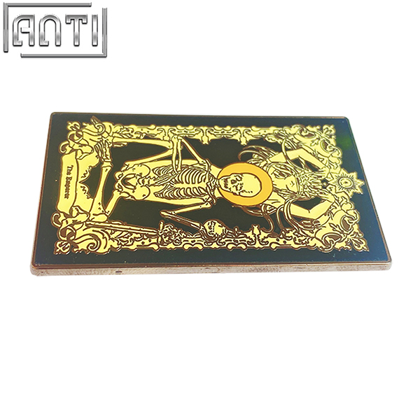 Custom Beauty And The Skeleton Lapel Pin Cartoon Black Creative Rectangle Tarot Hard Enamel Black Nickel Metal Badge For Gift