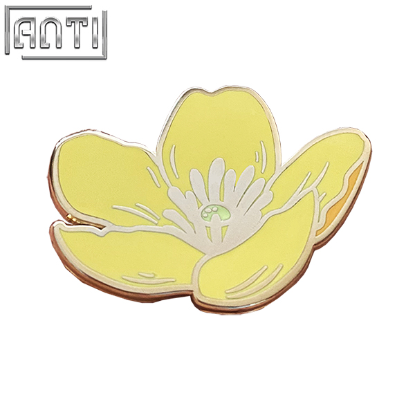 Custom Cartoon Yellow Beautiful Flowers Design Lapel Pin Wholesale Manufacturer Hard Enamel Gold Metal Badge For Gift
