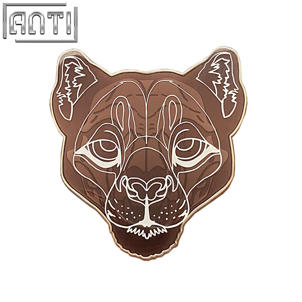 Custom Cartoon Brown And Black Cool Hyena Lapel Pin Unique College High Quality Movie Cartoon Animal Silver Metal Badge For Gift
