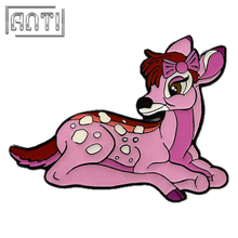 Trader Cute Cartoon Deer Design Lapel Pin America Funny Cartoon Animal Movie Black Nickel Metal Soft Enamel Badge For Gift
