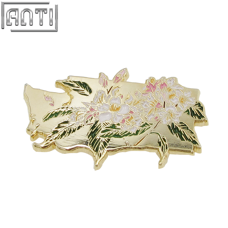 Manufacturer custom Chinese style beautiful flower zinc alloy soft enamel Lapel Pin