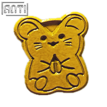 Bulk Cute Little Mouse Eating Pine Nut Pin Art Excellent Design Yellow Dyed Metal Soft Enamel Badge Make An Enamel Pin For Gift